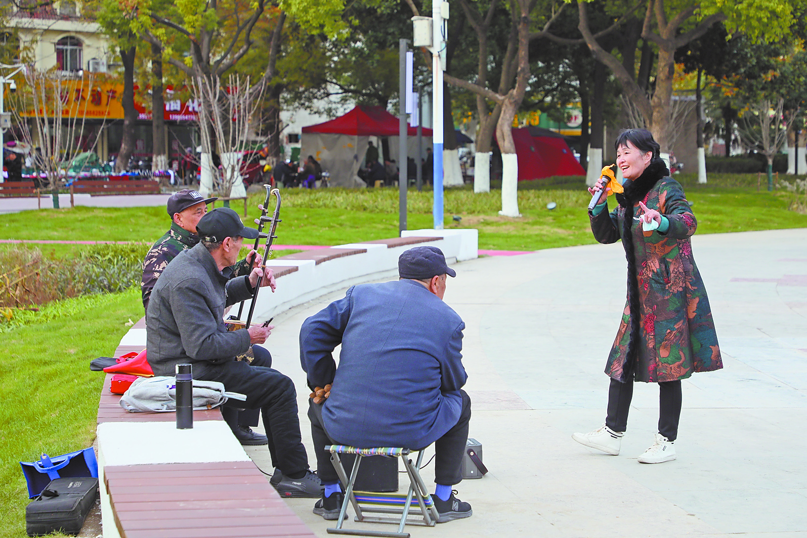 幸福广场焕发新生机(图3)