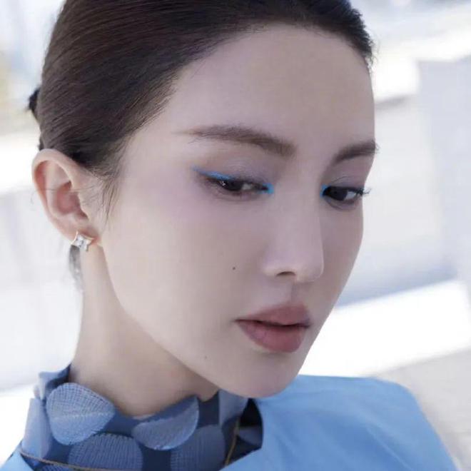 买股式穿搭哪位女明星才是预言家？(图19)